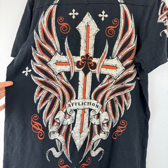 Affliction Men's Black Graphic Henley T-Shirt M - Picture 4 of 6